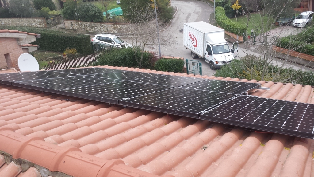 Impianto Fotovoltaico Lightland SunPower X21 Quercegrossa Siena Toscana