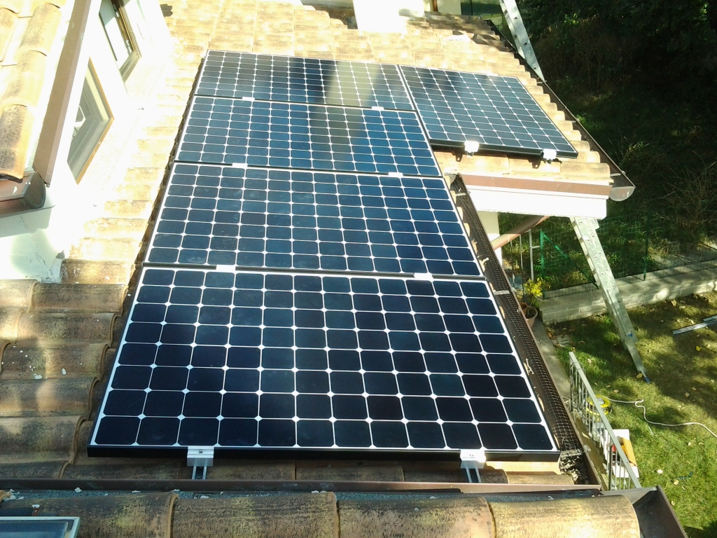 Impianto Fotovoltaico Lightland SunPower X21 Vitorchiano Viterbo Lazio