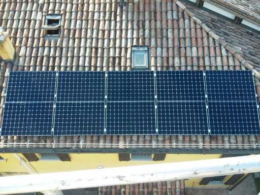 Nuovo Impianto Fotovoltaico Strada Cavedole Modena Emilia Romagna SunPower Lightland