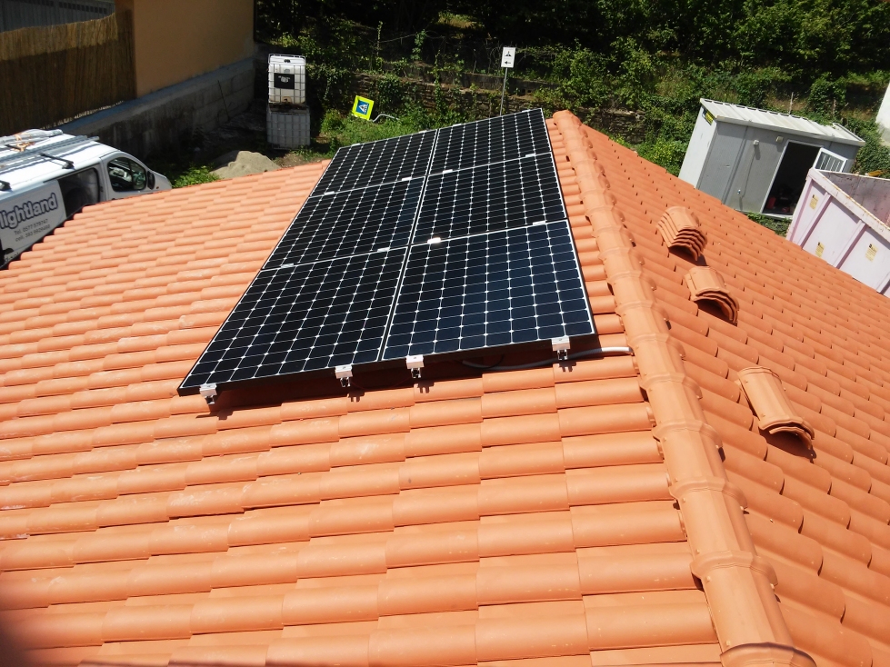 Nuovo Impianto Fotovoltaico SunPower Lightland a Cortemilia Cuneo Piemonte